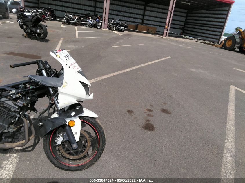 2011 KAWASAKI EX250 J JKAEXMJ11BDA79428
