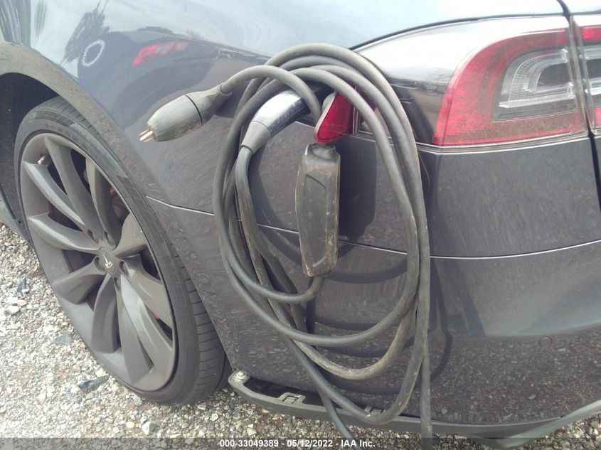 2015 TESLA MODEL S 85D 5YJSA1H2XFFP74641