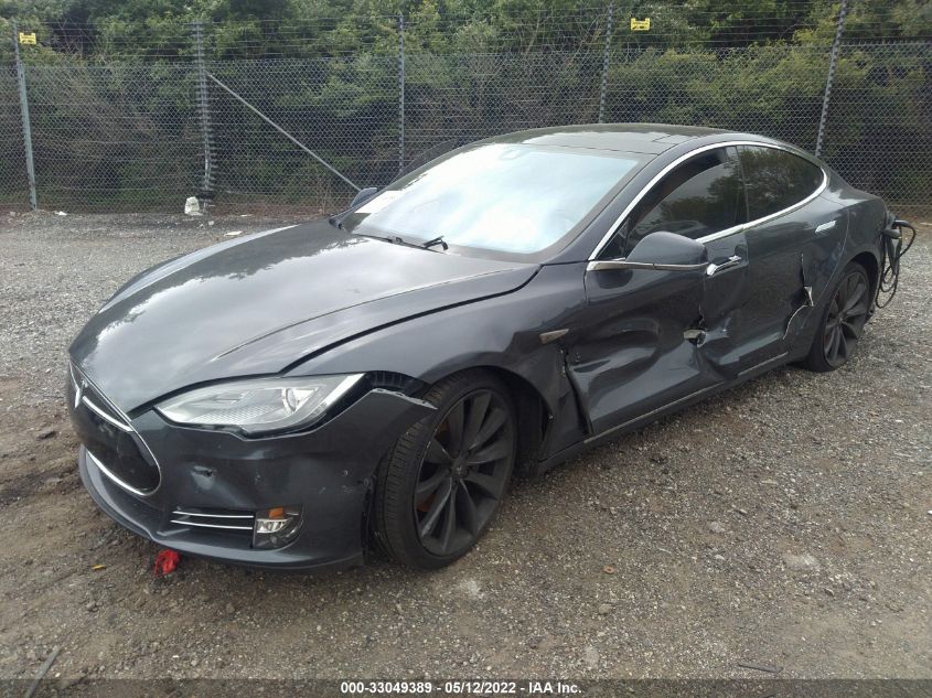 2015 TESLA MODEL S 85D 5YJSA1H2XFFP74641