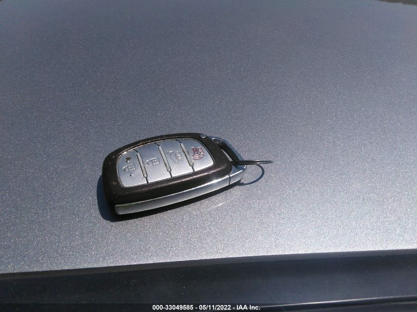 2016 HYUNDAI SONATA HYBRID SE KMHE24L17GA014702