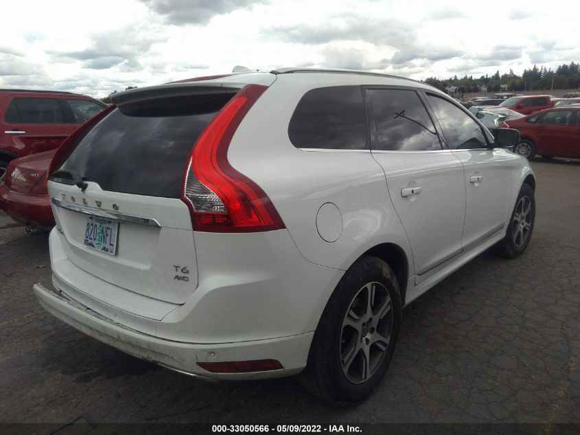 2015 VOLVO XC60 T6 YV4902RK2F2652037