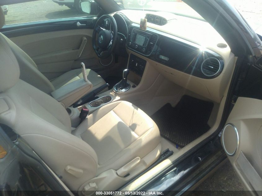 2013 VOLKSWAGEN BEETLE CONVERTIBLE 2.0L TDI W/SOUND/NAV 3VW5L7AT1DM828136