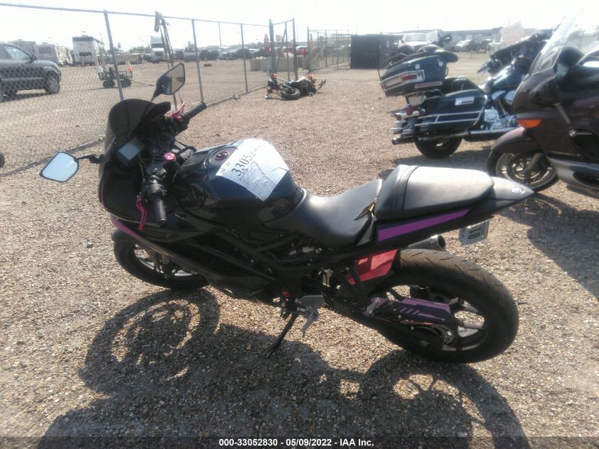 2021 YAMAHA YZFR3 A MH3RH18Y9MK007069