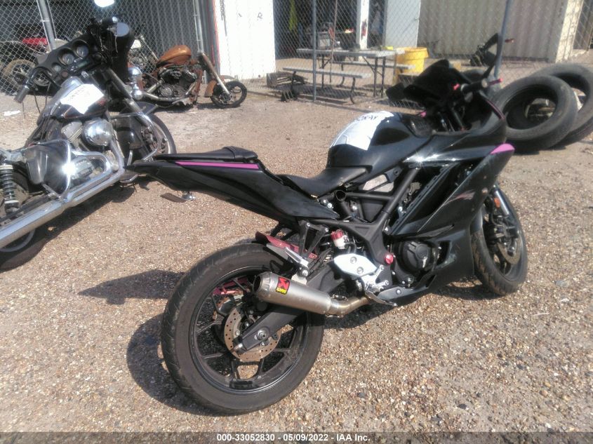 2021 YAMAHA YZFR3 A MH3RH18Y9MK007069