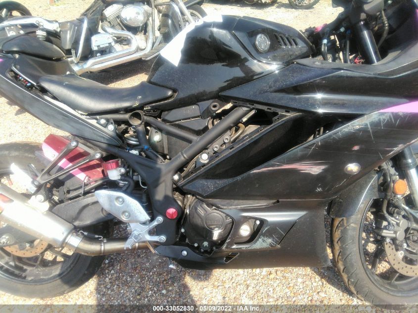 2021 YAMAHA YZFR3 A MH3RH18Y9MK007069
