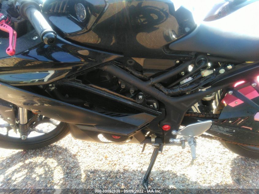 2021 YAMAHA YZFR3 A MH3RH18Y9MK007069