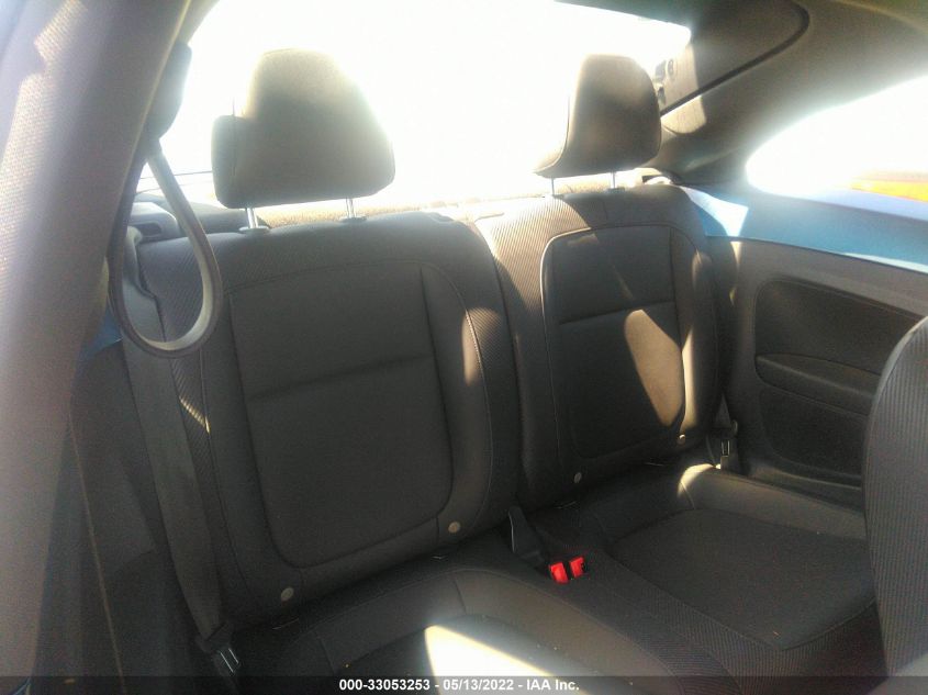 2019 VOLKSWAGEN BEETLE SE 3VWJD7AT7KM713243