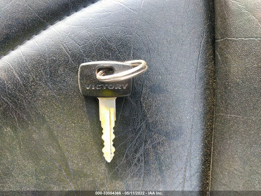 2014 VICTORY MOTORCYCLES CROSS COUNTRY 8-BALL 5VPDA36N8E3028283