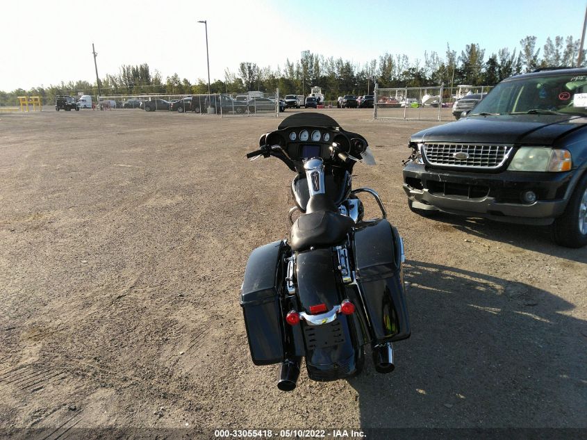 2021 HARLEY-DAVIDSON FLHX 1HD1KBC15MB662678