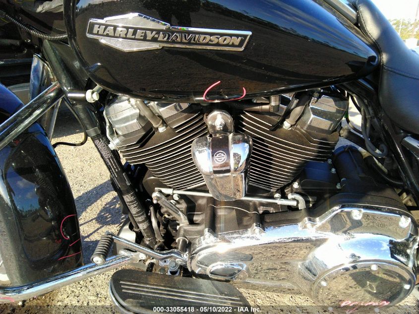 2021 HARLEY-DAVIDSON FLHX 1HD1KBC15MB662678