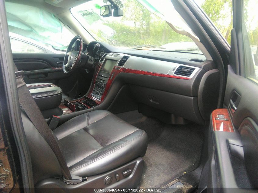 2013 CADILLAC ESCALADE ESV PREMIUM 1GYS4JEFXDR127236