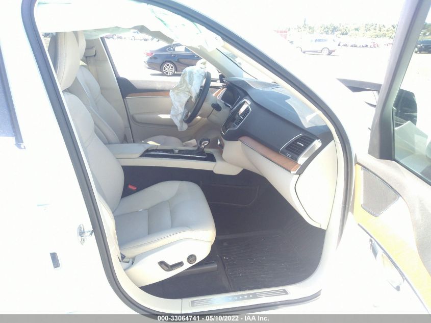 2021 VOLVO XC90 MOMENTUM YV4102CKXM1694335