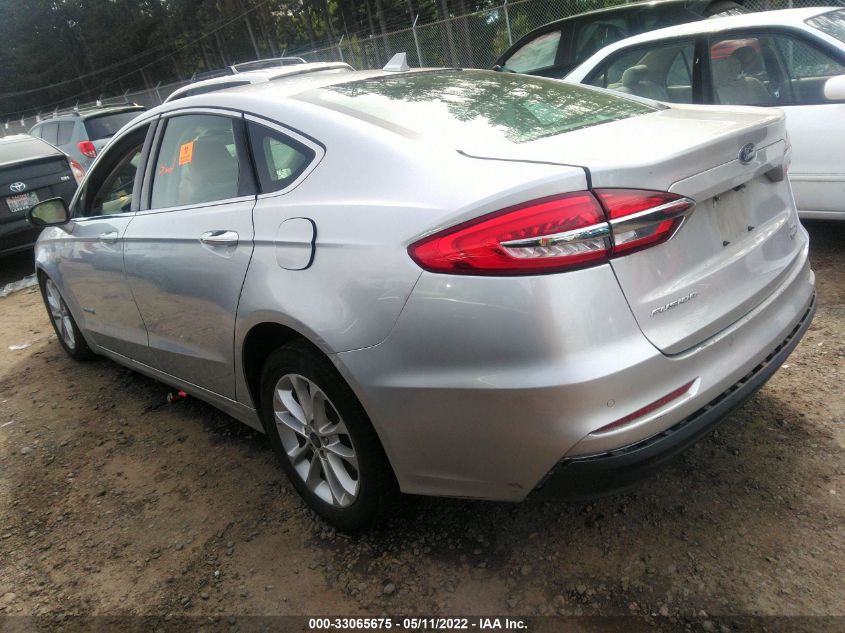 2019 FORD FUSION HYBRID SEL 3FA6P0MUXKR221617