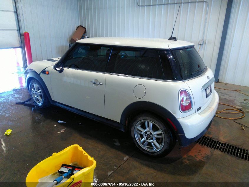2013 MINI COOPER HARDTOP WMWSU3C53DT547920
