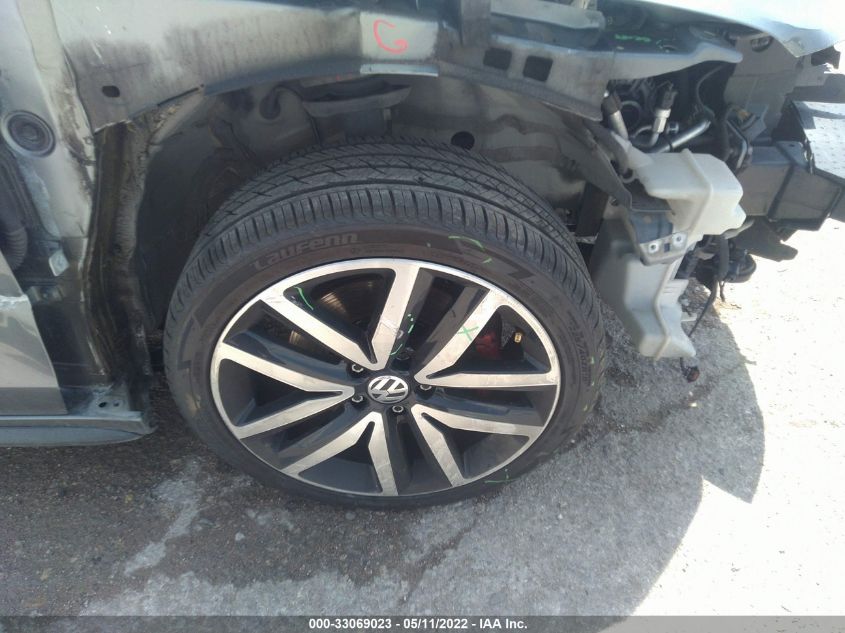 2013 VOLKSWAGEN GLI AUTOBAHN W/NAV 3VW567AJ6DM242134