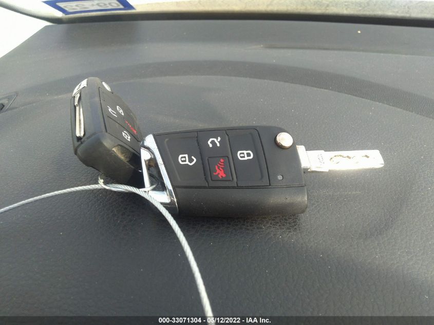 2015 VOLKSWAGEN GOLF TSI S 3VW217AUXFM014085