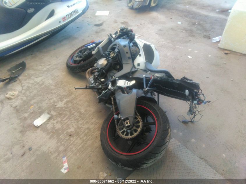 2013 KAWASAKI ZX636 E JKBZXJE16DA007051