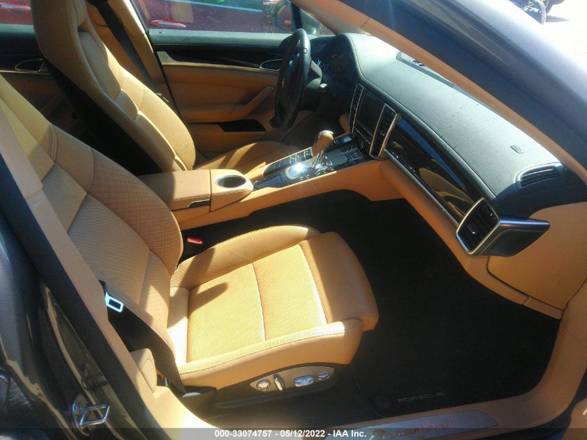 2015 PORSCHE PANAMERA 2/4 WP0AA2A74FL007095