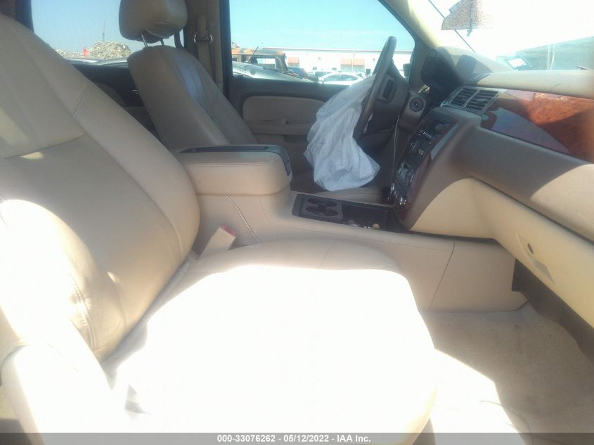 2013 CHEVROLET TAHOE LT 1GNSCBE05DR240514