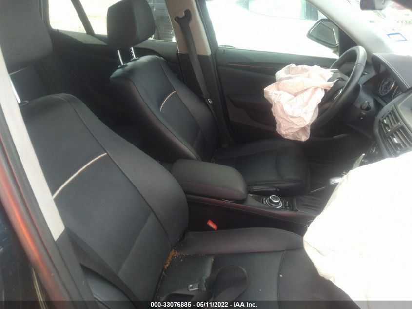 2015 BMW X1 XDRIVE35I WBAVM5C58FVV95137