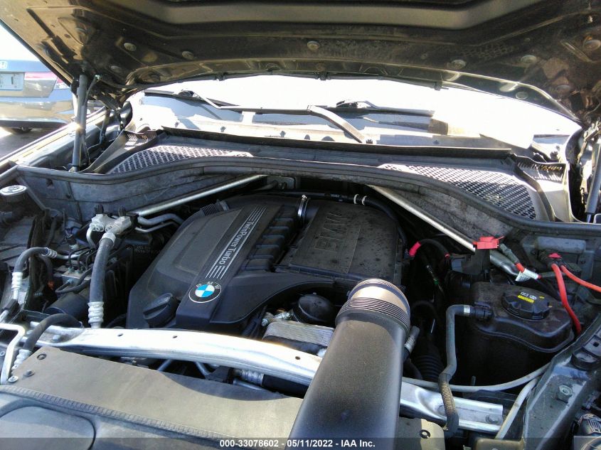 2015 BMW X5 XDRIVE35I 5UXKR0C55F0P10492