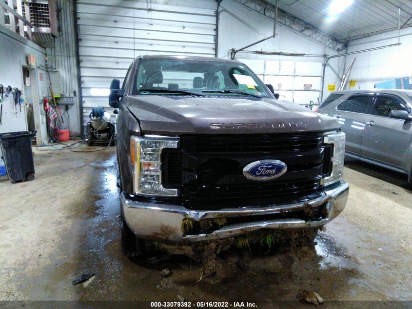 2017 FORD SUPER DUTY F-250 SRW LARIAT/PLATINUM 1FT7W2BT6HEB26779