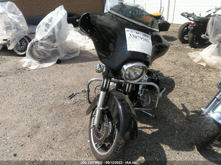 2010 HARLEY-DAVIDSON FLHX 1HD1KB413AB672376