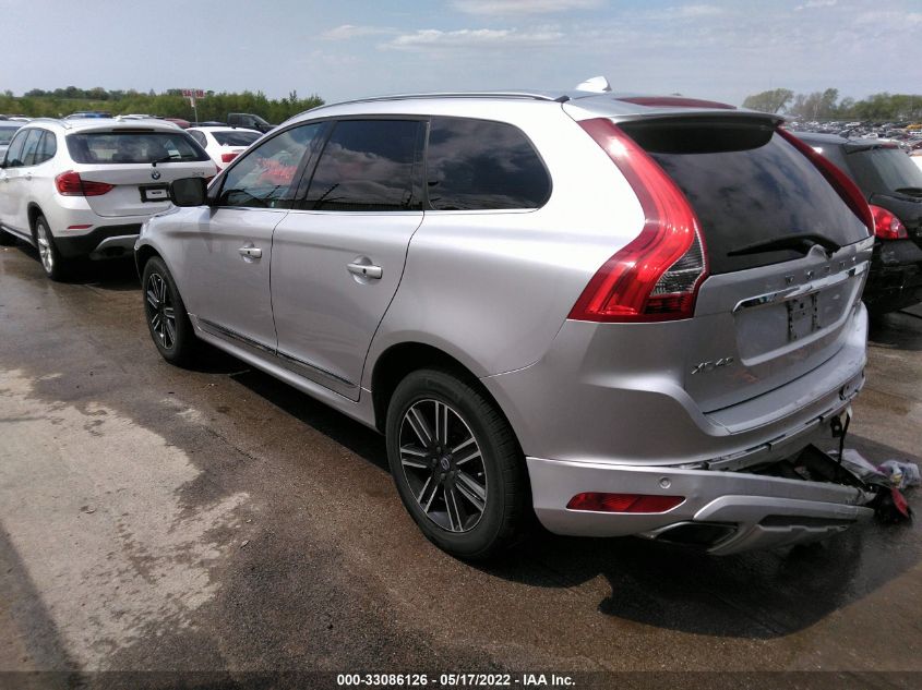 2017 VOLVO XC60 T5/DYNAMIC YV440MRR0H2076048