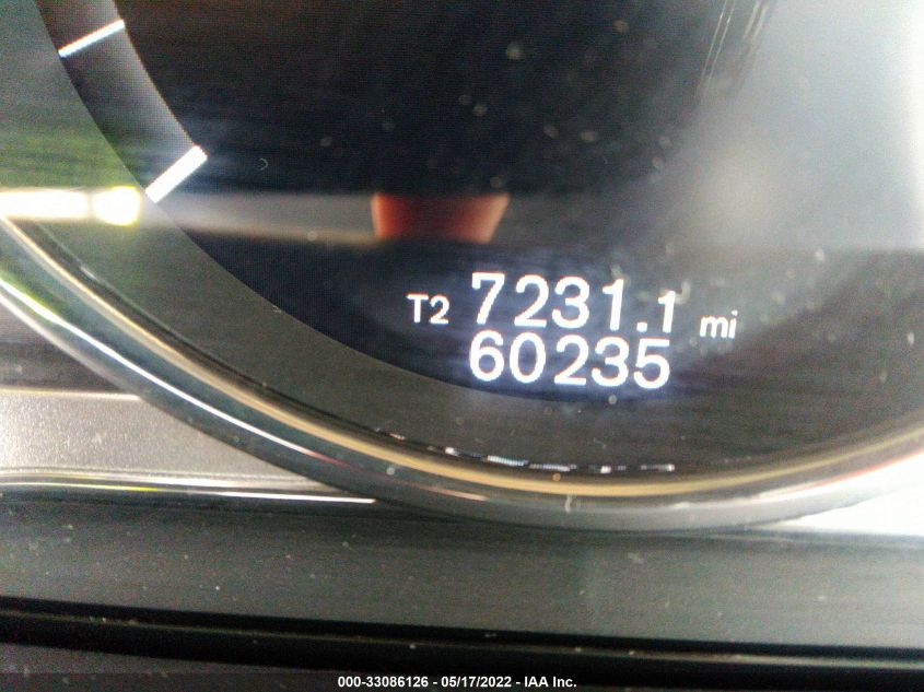 2017 VOLVO XC60 T5/DYNAMIC YV440MRR0H2076048