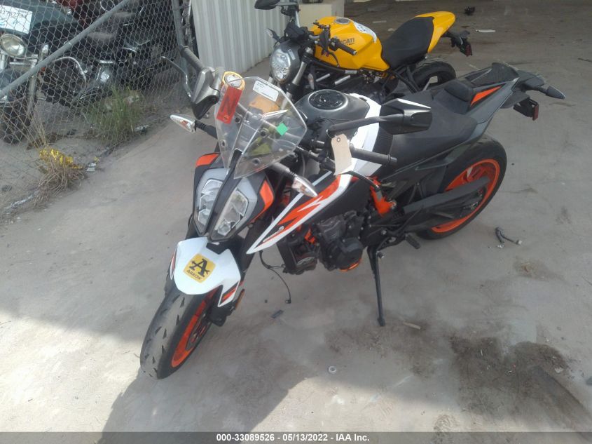 2021 KTM 890 DUKE R VBKTU9401MM811044
