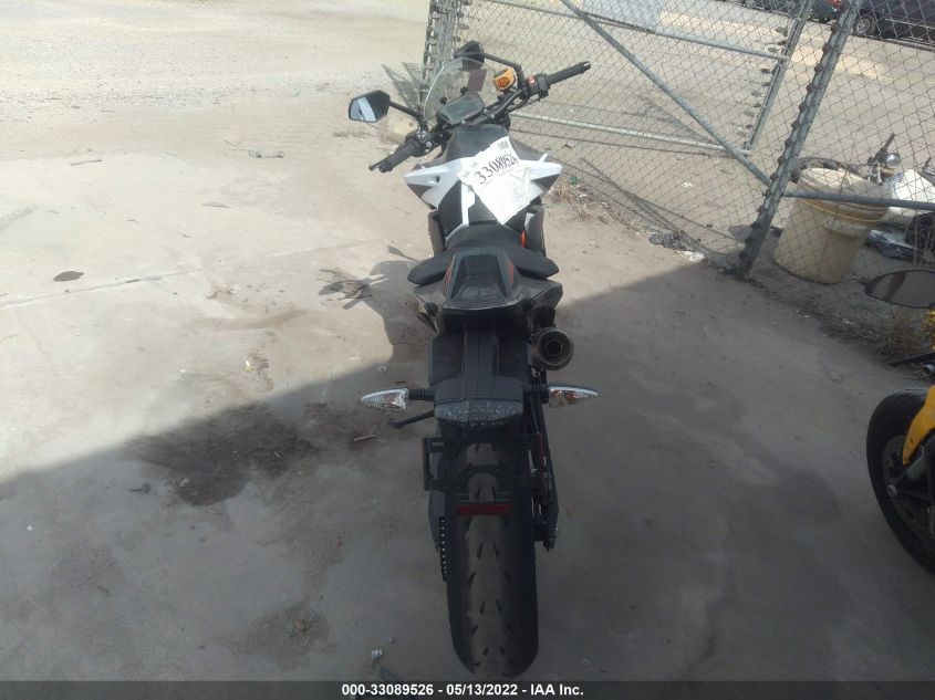 2021 KTM 890 DUKE R VBKTU9401MM811044