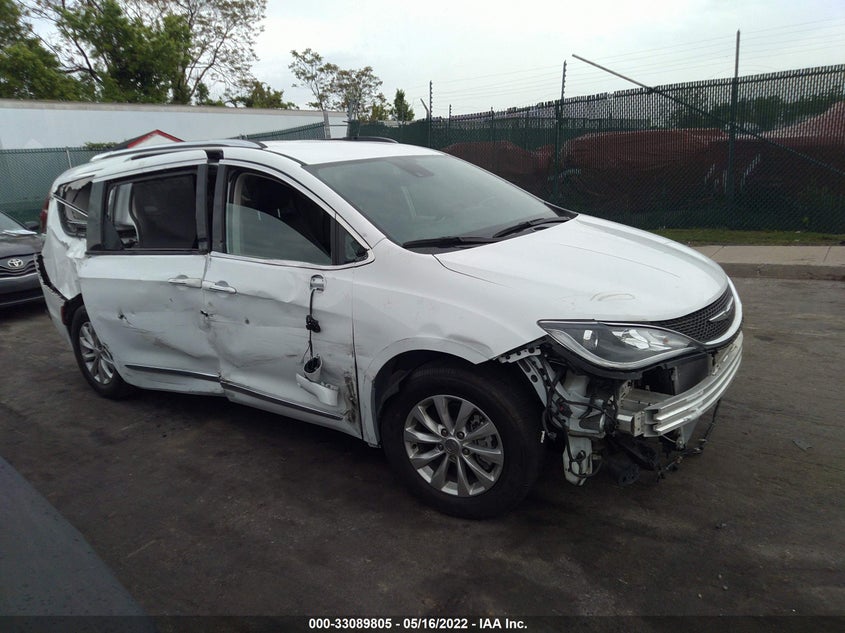 VIN 2C4RC1BG3JR354956 2018 CHRYSLER PACIFICA TOURING L