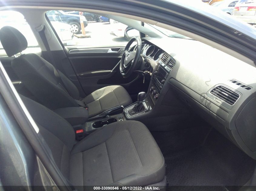 2019 VOLKSWAGEN GOLF SPORTWAGEN S/SE 3VWY57AU1KM502995