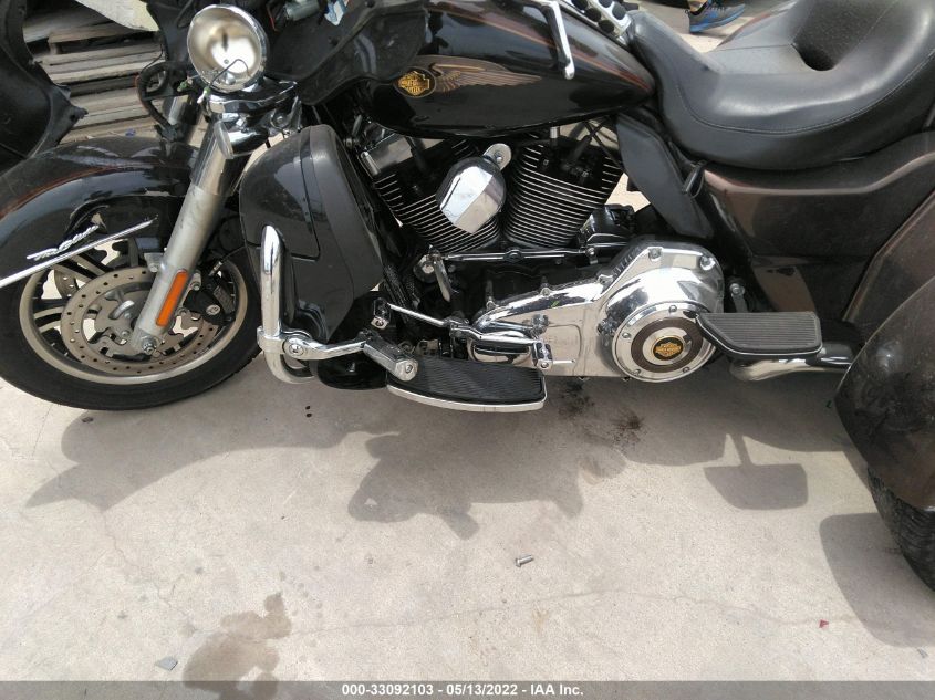 2013 HARLEY-DAVIDSON FLHTCUTG TRI GLIDE ULTRA CLSS/ANNV 1HD1MAM26DB853182