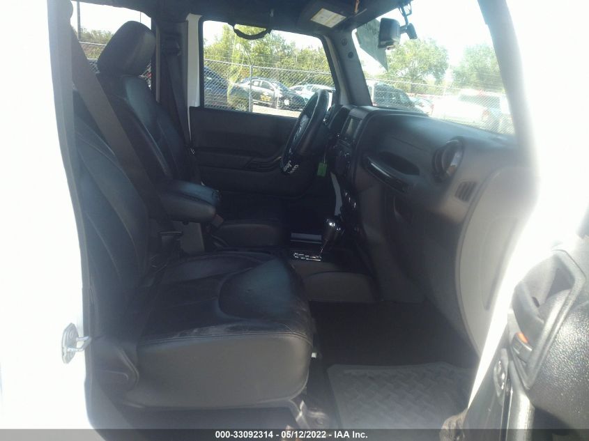 2015 JEEP WRANGLER UNLIMITED ALTITUDE 1C4HJWEG1FL695685