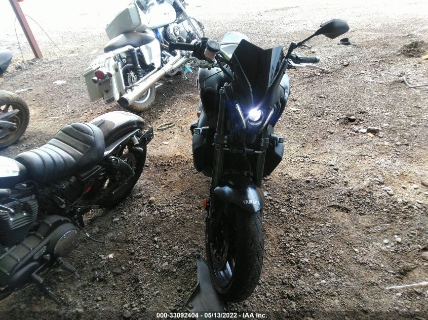 2021 YAMAHA MT09 JYARN71E7MA001492