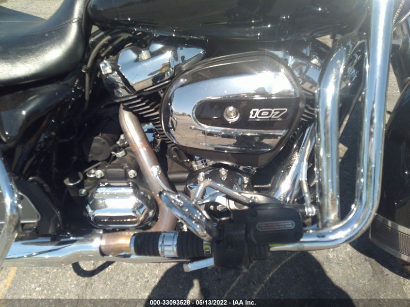 2018 HARLEY-DAVIDSON FLHR ROAD KING 1HD1FBC38JB649778