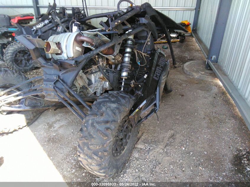 2019 CAN-AM MAVERICK X3 X RS TURBO R 3JBVXAW41KK000394