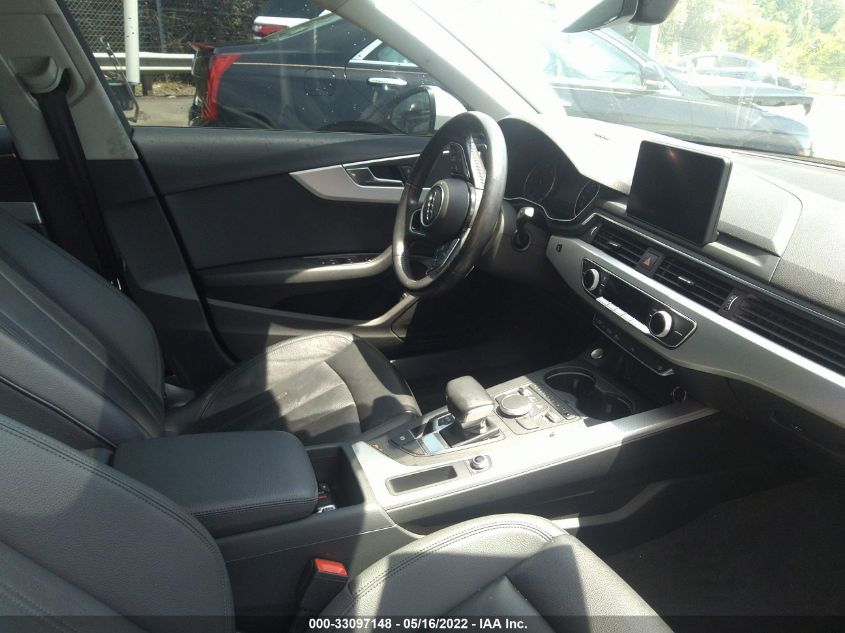 2017 AUDI A4 PREMIUM WAUGNAF43HN003342