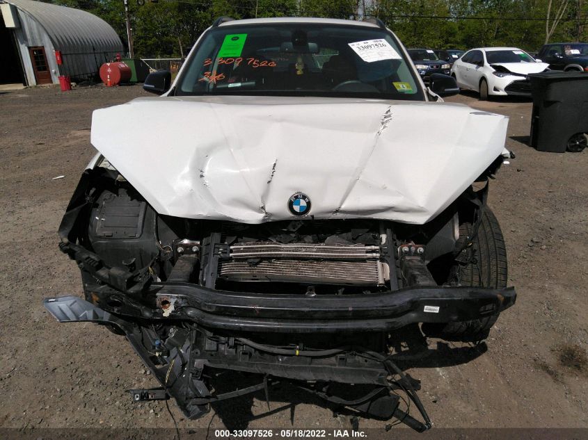 2015 BMW X1 XDRIVE28I WBAVL1C55FVY34588