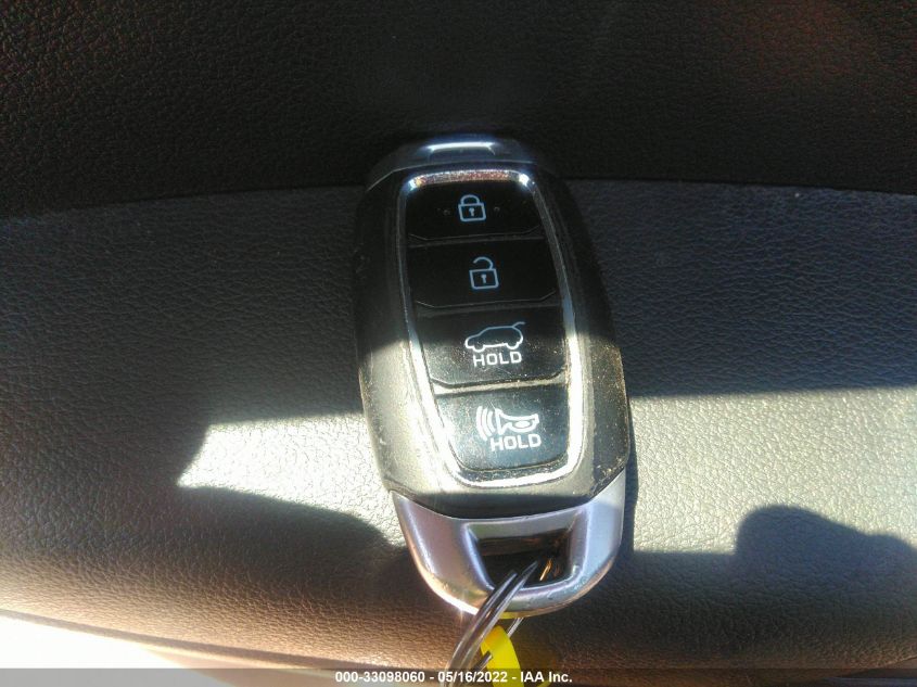 2020 HYUNDAI KONA SEL KM8K22AA3LU449302