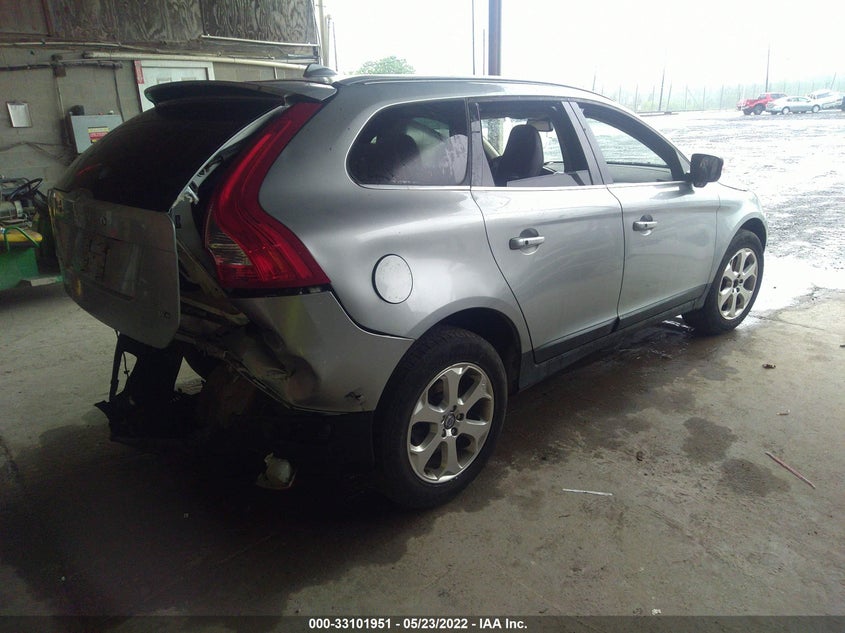 2013 VOLVO XC60 VIN: YV4940DZ9D2375591