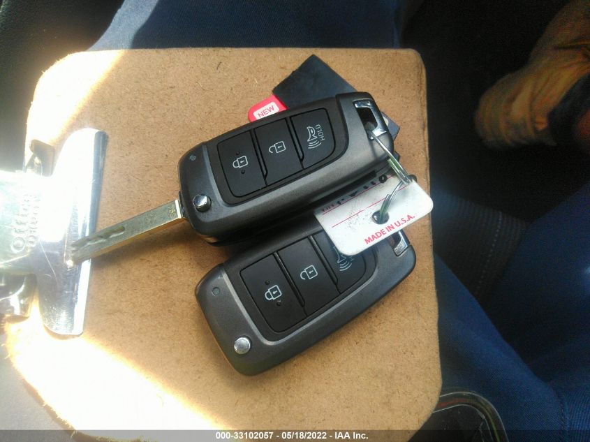 2021 HYUNDAI VENUE SE KMHRB8A37MU116718