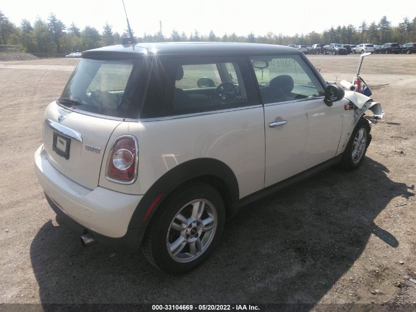 2013 MINI COOPER HARDTOP WMWSU3C58DT684092