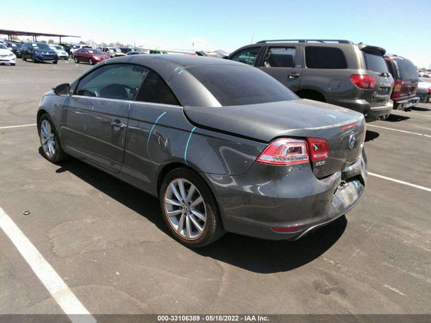 2015 VOLKSWAGEN EOS KOMFORT WVWBW8AH9FV004585