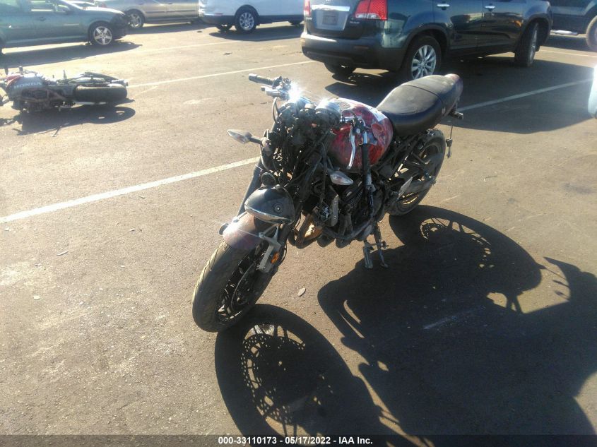 2018 KAWASAKI ZR900 R JKAZR2C19JA000582