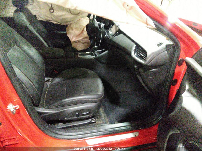 2018 BUICK REGAL TOURX ESSENCE W04GV8SXXJ1076159