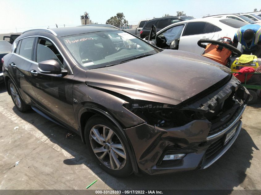 2018 INFINITI QX30 PREMIUM SJKCH5CP7JA057056