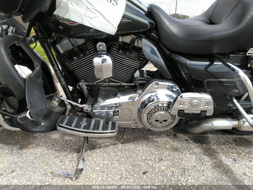 2010 HARLEY-DAVIDSON FLHTCU 1HD1FC410AB630998