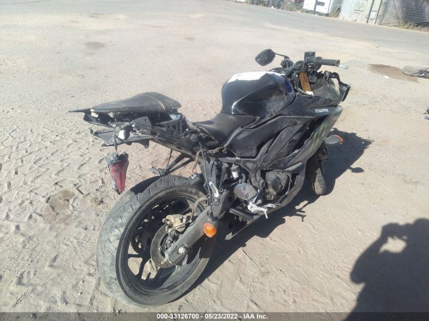 2021 YAMAHA YZFR3 A MH3RH18Y4MK004936